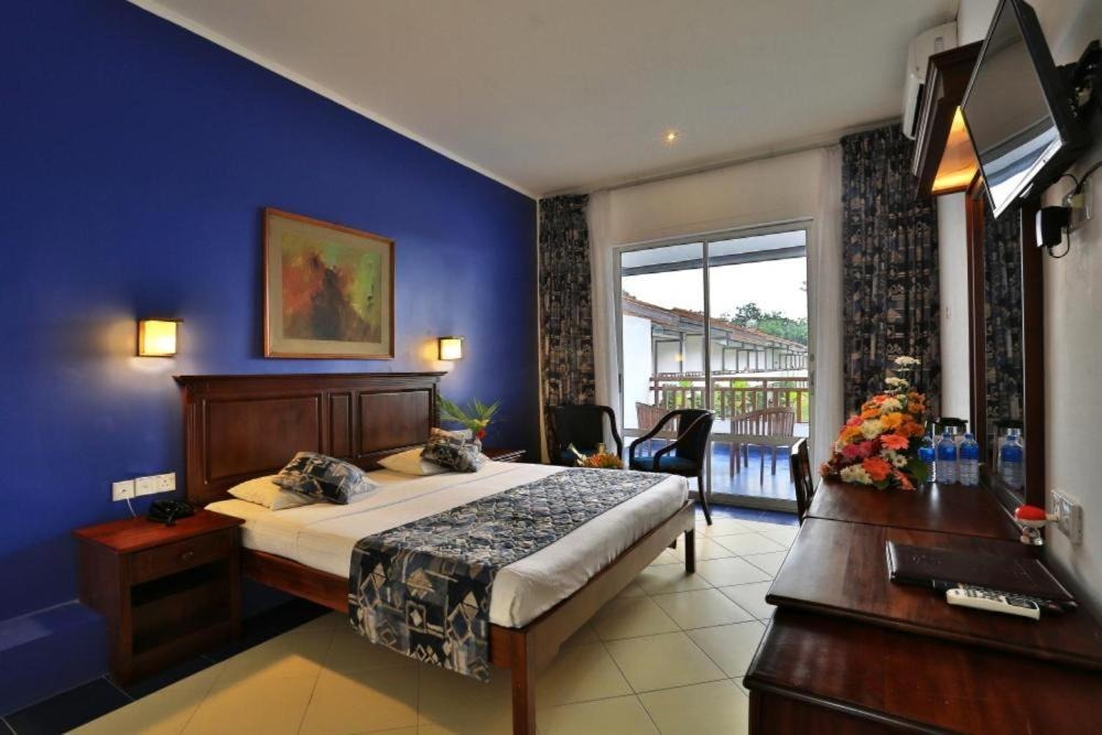 هتل هیبیسکاس بیچ